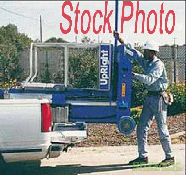 UpRight UL32 Indoor Push Around / Personnel Lift Salvex