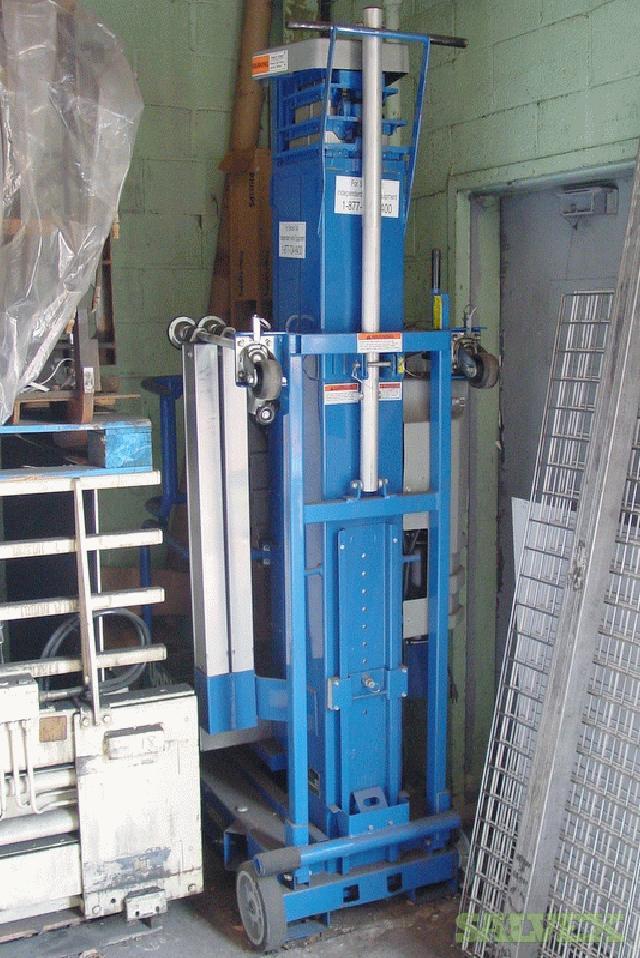 UpRight UL32 Indoor Push Around / Personnel Lift Salvex