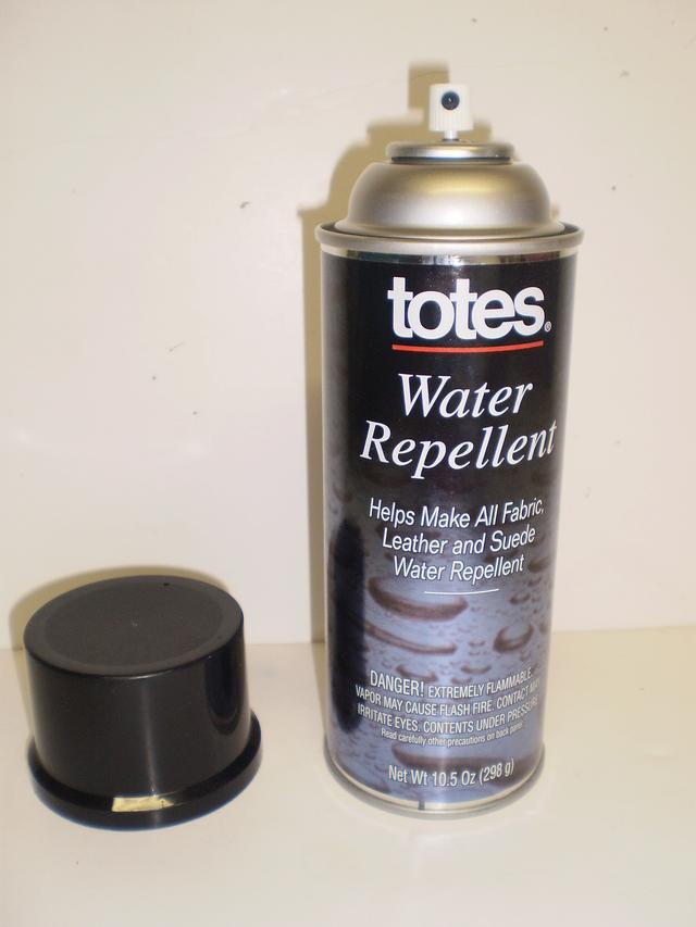 Totes Brand Water Repellant Spray Salvex
