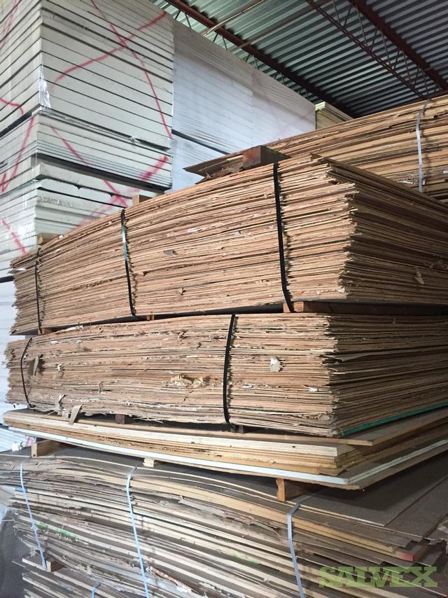 2- 4x8 sheets of .5 Plywood & Table/ Base - Lil Dusty Online Auctions -  All Estate Services, LLC