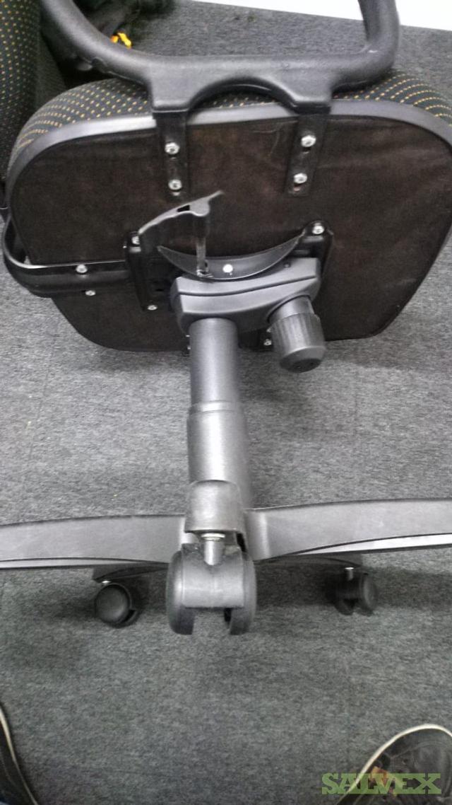 Rolling Office Chairs Need Refurbishing (58 Units) Salvex