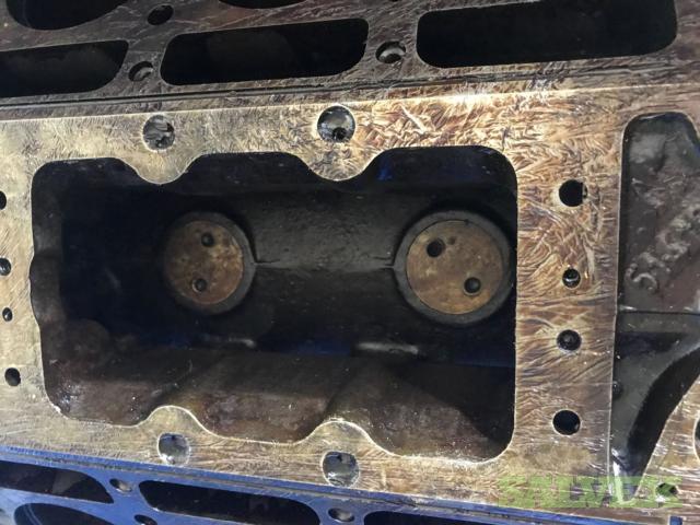 Detroit Diesel 12V71 Engine Block and Crankshaft (Unused)