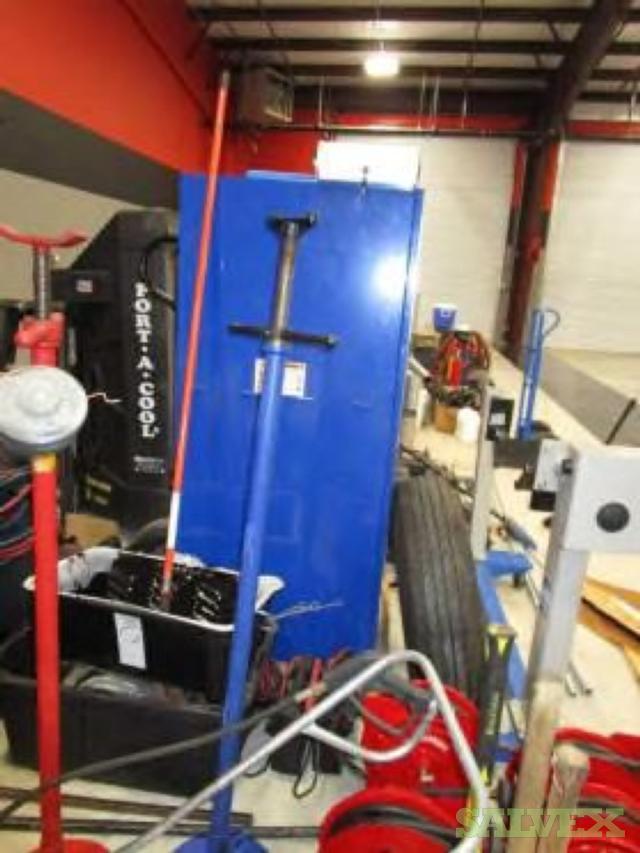 Snap On Tool Box with 4 Sections 24" FourDrawer Masters Series Locker