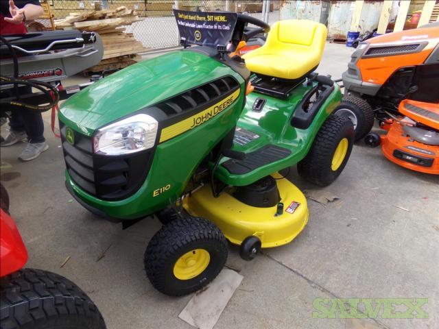 John Deere E110 Riding Lawn Mower | Salvex