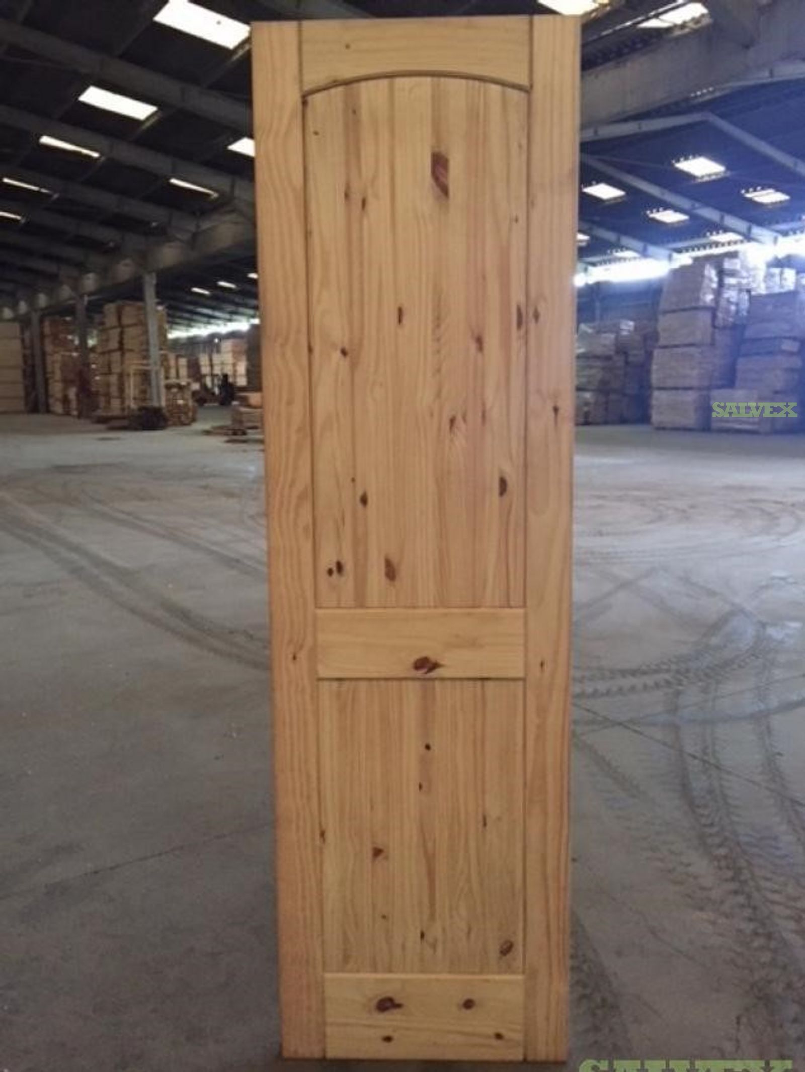 B Grade Pine Doors (2,818 Doors / 3 x 40 ' Container Load) in Brazil