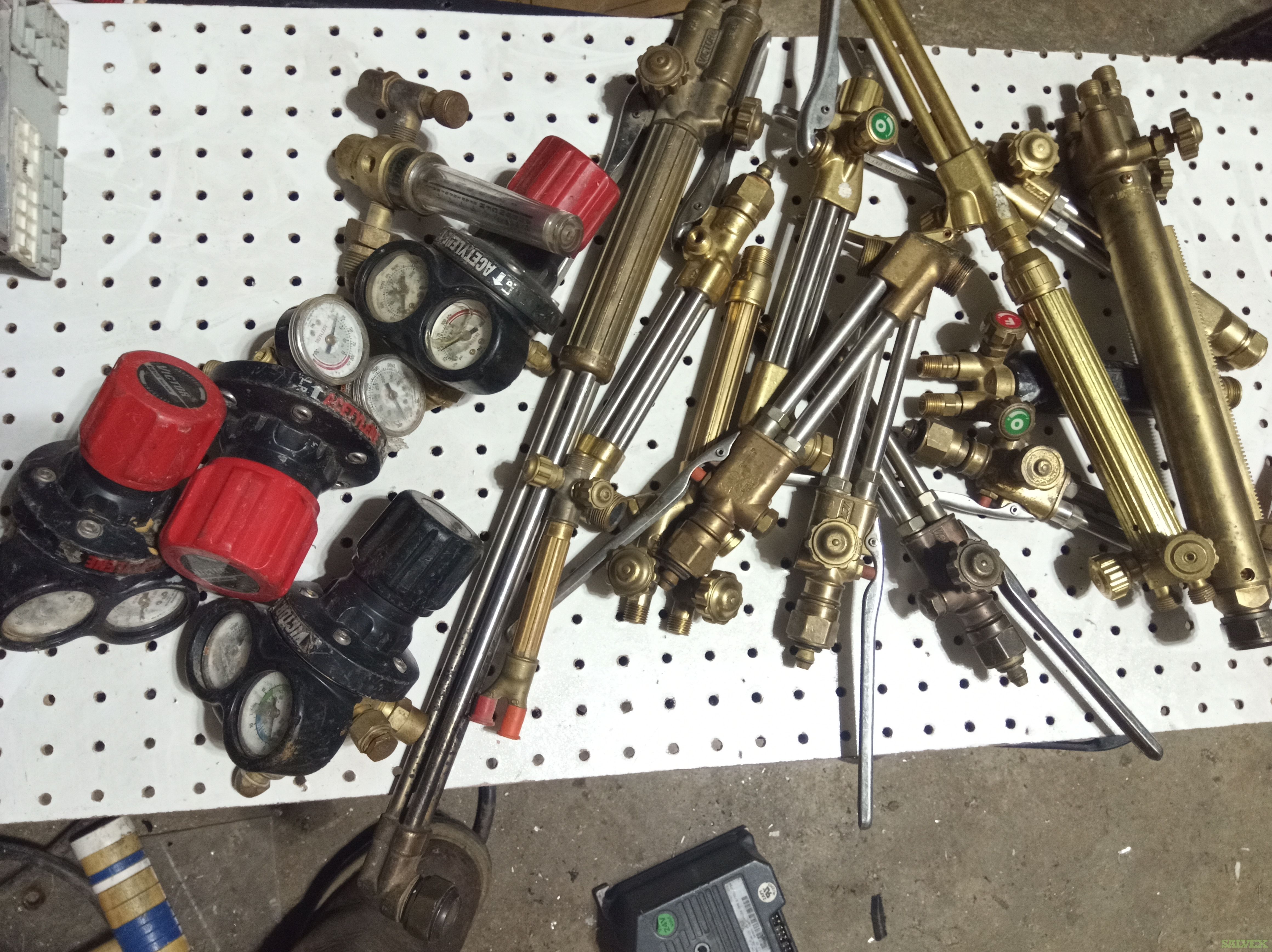Victor Welding Equipment (18 Pieces) Salvex