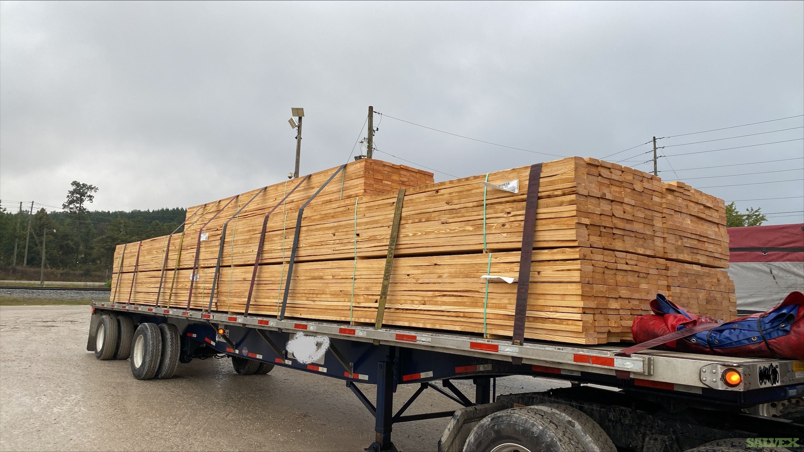 Lumber NOM 2X620 ft 2 SYP KD S4S Salvex