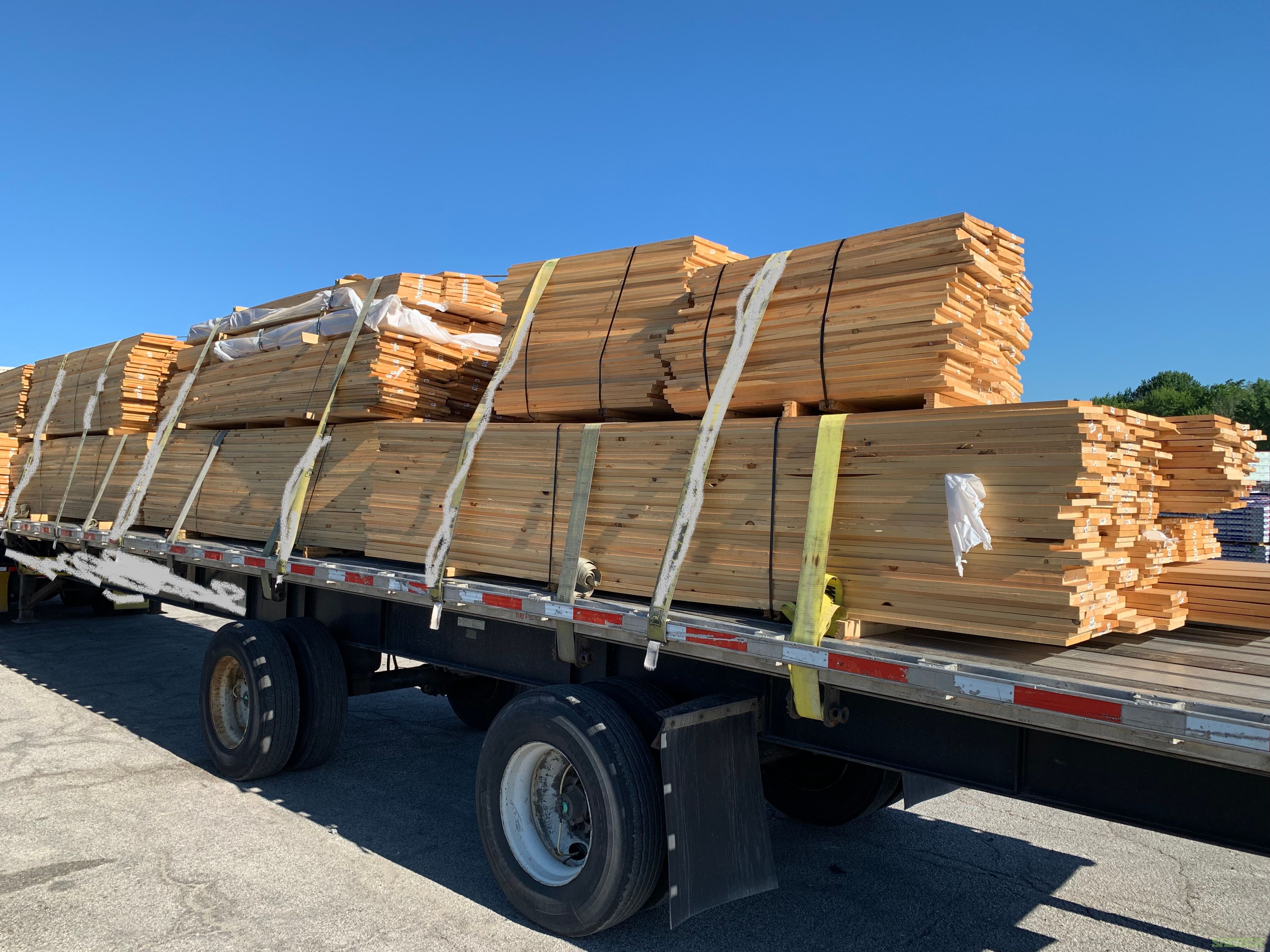 Pine Board Lumber Premium - 4096 pieces (30,269 BF) | Salvex