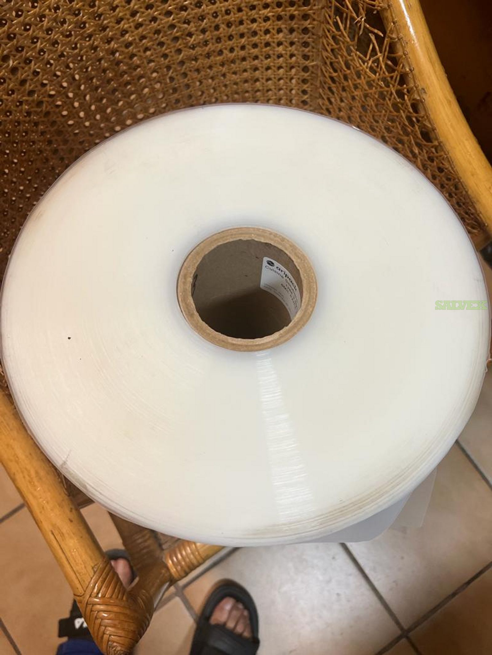 Aripack Cuisine Solutions Plastic Rolls (249 Units) Salvex