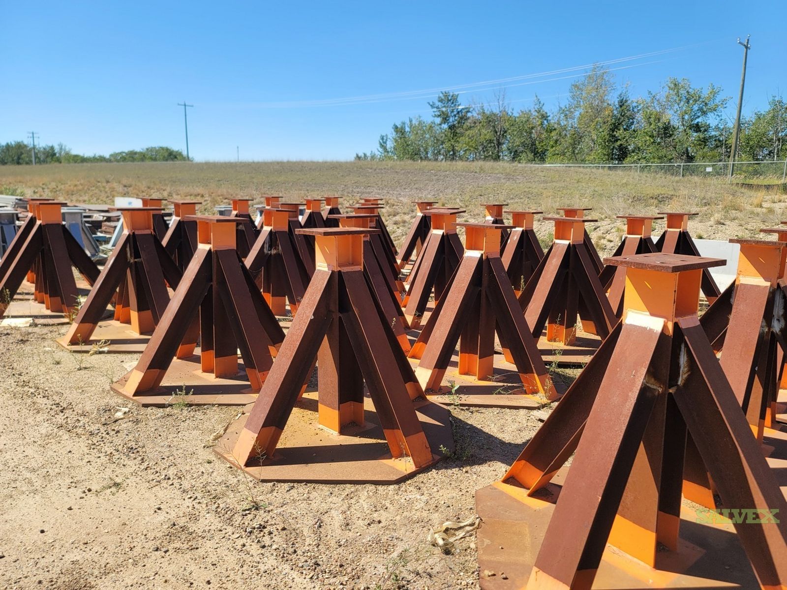 Galvanized Steel Uprights, Structural Steel Stands (500,000 lbs) Salvex