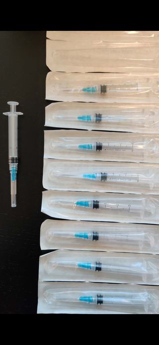 Syringes - 3ml luer lock with 23G*1 needle (1,500,000) | Salvex