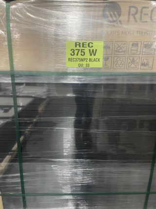 REC Solar 375W Solar Panel (55 Units) | Salvex