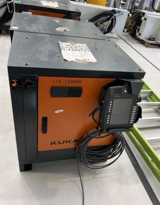 Kuka KR280 R3080 / FLR Industrial Robot - New (5 Units) | Salvex