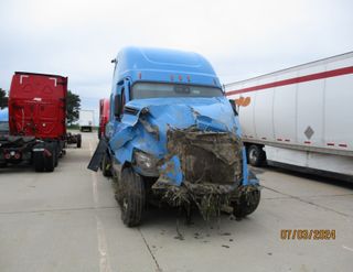 Freightliner Truck 2021 - DD15, DT12 Tran, Mercedes Rears 2.16 Ratio (1 Unit - Used)