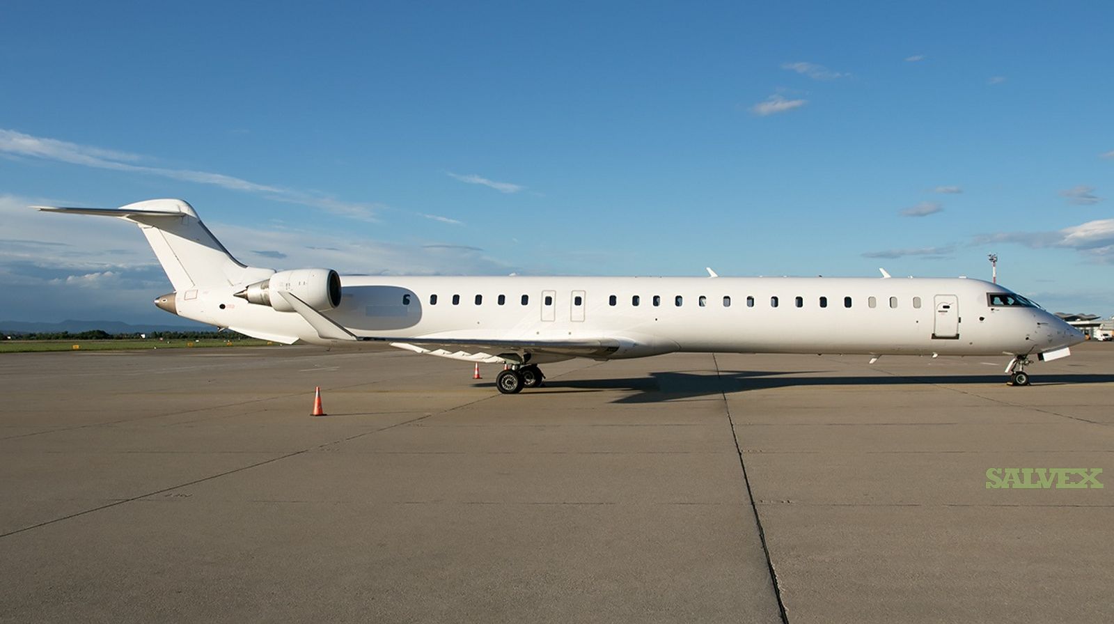 Bombardier CRJ900 YOM 2009 - without Engines (1 Unit)