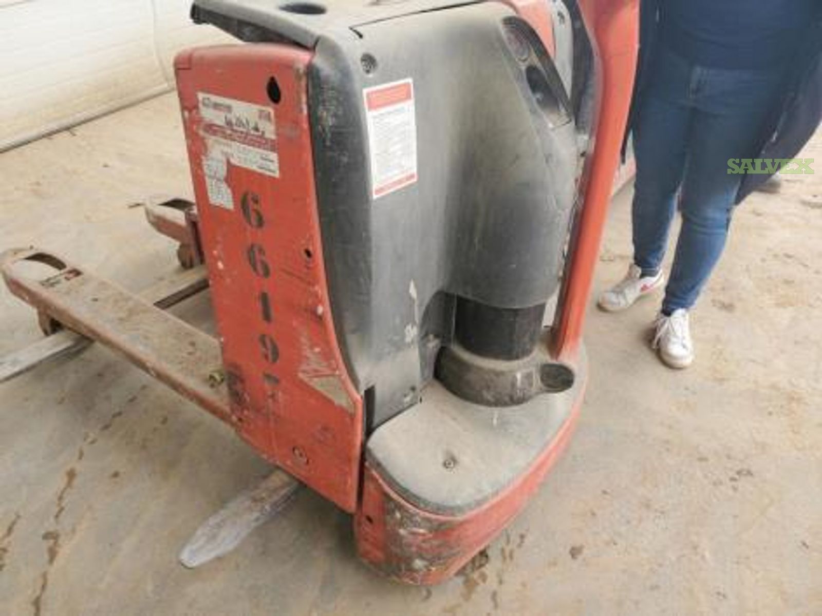 Fenwick T 20 (1152) Pallet truck 2015 - Damaged (1 Unit)