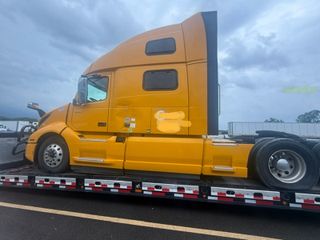 2025 Volvo VNL 60 Sleeper Truck 1 Unit