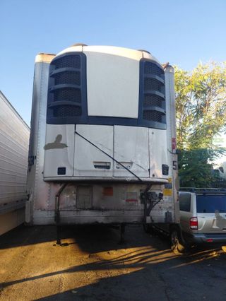 Utility Damaged Refrigerated Semi-Trailer — occasion